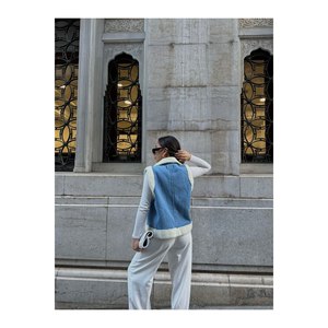 Gilet in Denim da donna con interno in pelliccia di orsacchiotto e gilet elegante tascabile - Product Image 6