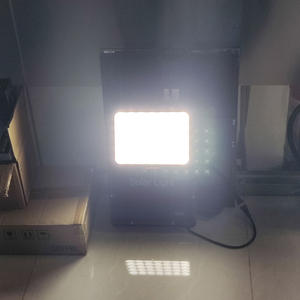 Projecteur solaire en aluminium étanche pour l'extérieur de la maison rurale, cour de jardin, 500W 600W 800W Super Big Battery - Product Image 6