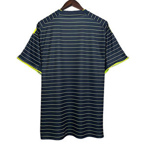 Ventes en gros de maillots de football pour hommes de haute qualité à séchage rapide, maillots de football personnalisés pour domicile et extérieur, tenues d'été pour hommes - Product Image 3