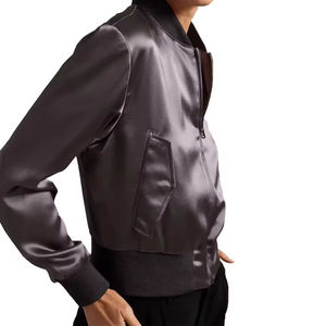Chaqueta Bomber de Satén Extra Grande para Mujer, Clásica, de Alta Calidad, Satén de Poliéster, Holgada, con Cierre Completo, Bolsillos y Mangas Largas - Product Image 2