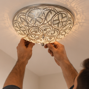 Lámpara de Techo Marroquí Perforada, Lámpara Colgante Decorativa Hecha a Mano con Patrón Floral Islámico - Product Image 4