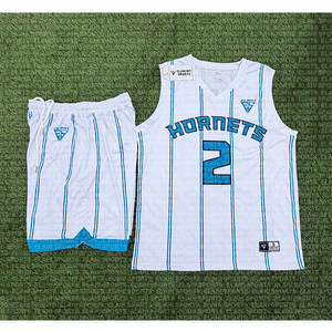 Paquete de Uniforme de Baloncesto Personalizado por Sublimación 2026, Camiseta de Manga Larga, Pantalones Cortos, Secado Rápido y Transpirable - Product Image 3