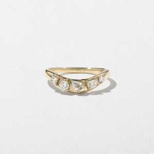 Bague de luxe en moissanite ronde et diamant en or 10 carats, bijoux de fiançailles et de mariage, fournisseur OEM ODM, vendeur en ligne, grossiste - Product Image 2