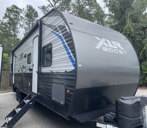 Camping-car mobile d'occasion 2021 F-o-r-e-s-t R-i-v-e-r X-l-r Boost 29QBS, camping-car de croisière, camping-car avec tente, camping-car sur toit, camping-car pour camion - Product Image 1