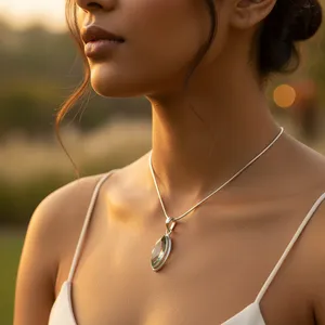 Colgante Geométrico de Piedras Preciosas en Oro Rosa de 18K y Platino para Mujer, Plata 925 con Rodio, con Amatista Verde, Diamante y Perla - Product Image 3