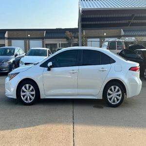 EXCELLENT ÉTAT Toyota Corolla LE 2021 - Product Image 2