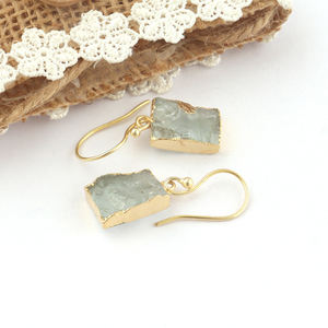 Holesale-pendientes minimalistas de piedra aguamarina natural, de Latón chapado en oro, piedra preciosa - Product Image 3