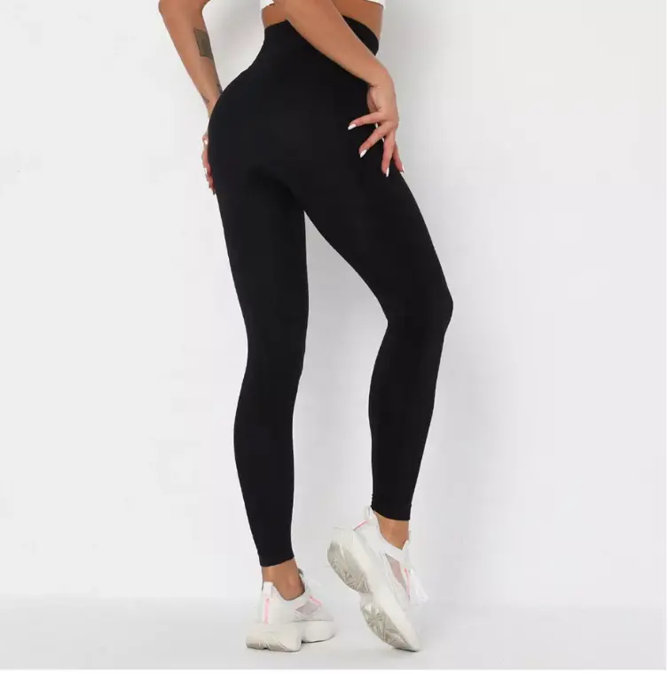 Nieuwe 2023 Hot Sale Comfortabele En Nauwsluitende Yogabroek Fitness Dames Full Length Leggings 19 Kleuren Hardloopbroek