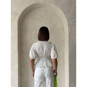 Blusa de Voile Bordada para Mujer - Product Image 2