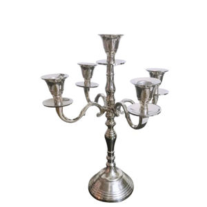 Élégant candélabre en aluminium à 5 bras, finition nickel, support de bougie en métal pour la décoration de la maison, des mariages, des événements, des centres de table - Product Image 3