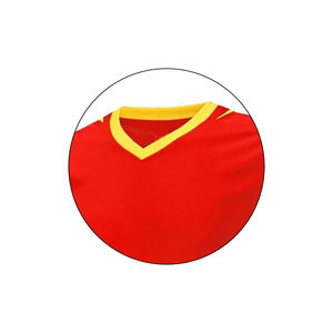 Último diseño nuevo estilo uniforme de fútbol calidad superior color sólido uniforme de fútbol para la venta en línea hecha por la industria RAM - Product Image 2
