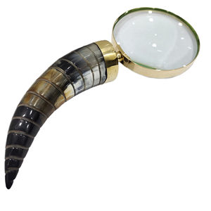 Loupe à poignée en mosaïque d'os et de corne, cadeau pour homme, pour journaux et livres - Product Image 1