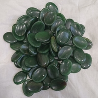 Meilleures ventes Pierre de méditation en jade vert sculptée à la main, pour la fabrication de bijoux de guérison en cristal, la décoration intérieure et l'art antique