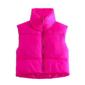 Chaleco Corto Acolchado para Mujer con Logotipo Personalizado OEM de MOVA TEXTILES, Chaqueta Corta de Moda de Invierno Personalizada para Chicas - Product Image 2