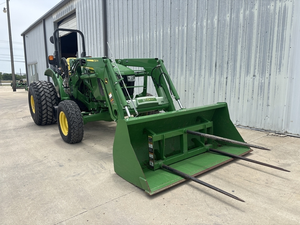 Tracteur agricole utilitaire John Deere 5045E 50HP 4x4, direction assistée, diesel, prêt à la vente, modèle 2020. - Product Image 5