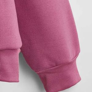 Sweats à capuche à épaules tombantes pour femmes avec logo personnalisé et motif solide pour l'automne en polyester/coton - Product Image 5