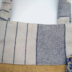 Sac de transport à bandoulière en coton jute de haute qualité avec fermeture à glissière et deux sangles Design à la mode fabriqué au Bengale occidental en Inde - Product Image 3