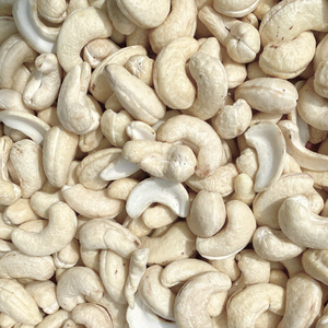 Noix de cajou brutes WW180, WW240, WW320 SANTIGO Prix à l'exportation Noix de cajou Noix de cajou de Santigo Vietnam - Product Image 1