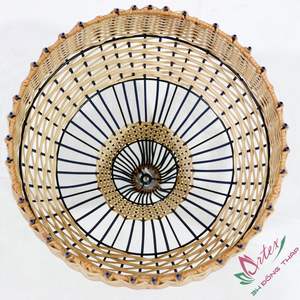 Tormenta de tejido polivinílico vietnamita tradicional Pantalla de plástico tejida minimalista para decoración del hogar - Product Image 4