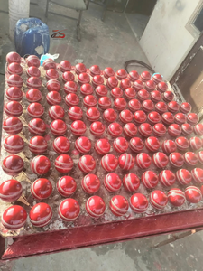 Pelota dura de críquet de alta calidad color personalizado hecho en Pakistán - Product Image 2