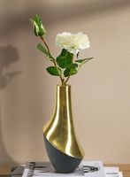 Meilleure vente Vase à fleurs en fer artisanal de qualité supérieure avec une touche traditionnelle pour la décoration de la maison côtière de luxe