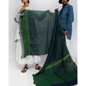 Pañuelo de Algodón AMBER 121 para Mujeres Musulmanas, Pañuelo Estampado para Uso Diario, Fiestas, Deportes y Moda, Estilo Largo para la Temporada de Otoño - Product Image 1