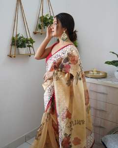 Tissu organza doux Saree à imprimé floral de créateur par Fab Zone pour vêtements indiens et pakistanais - Product Image 5