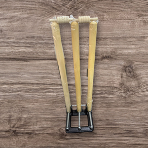 Mahaplay-Juego de tocones de cricket con 3 tocones de madera, 2 soportes de hierro con resorte, dos colores para taladros y partidos - Product Image 2