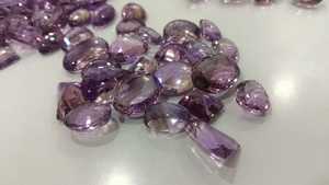 พลอยอะมีทิสต์ทรงคุชชั่นและทรงรีเจียระไนคุณภาพสูง AAA ผลิตด้วยมือจากธรรมชาติ ขายส่งจำนวนมาก ราคาพิเศษ - Product Image 4