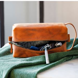 Kit de rasage vintage pour hommes avec poignée en cuir imperméable et logo personnalisé fermeture à glissière de bonne qualité TYG-0026 nouveau sac en cuir à la mode - Product Image 1