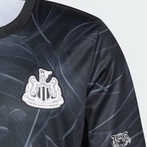 เสื้อยืดแนวสปอร์ตออกแบบได้ตามต้องการสำหรับผู้ชายผ้าฝ้ายหนักคุณภาพสูงพร้อมโพลีเอสเตอร์สวมใส่สบายระดับพรีเมียม - Product Image 5