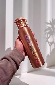 Botella de Agua de Cobre Puro de Moda, Hermoso Diseño, Suministro al por Mayor, MOQ Bajo para Beber a Diario y Regalar - Product Image 4