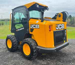 Cargadora telescópica sobre ruedas JCB Teleskid 3TS-8W de 74HP, la más vendida, con brazo telescópico para construcción. - Product Image 1