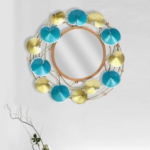 Fournisseurs indiens miroirs muraux faits à la main nouveau design en métal de fer utilisés pour les miroirs muraux décoratifs de taille personnalisée de chambre - Product Image 4