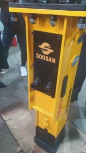 Para SOOSAN SB43 Caja de martillos hidráulicos Tipo Silencio para excavadoras Retroexcavadoras de 6-9 toneladas Nueva condición con motor central - Product Image 3