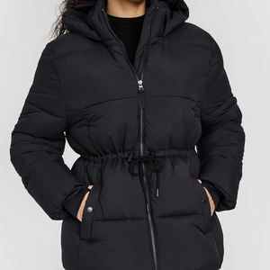 Veste matelassée zippée de haute qualité pour femmes avec tissu en nylon respirant, prix OEM bon marché, vestes confortables tendance 2026 - Product Image 5