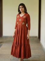 Gaun Anarkali Chiffon Bordir Merah Solid untuk Wanita, Kancing Kristal, Panjang Selutut, Model A-Line, Musim Gugur, Etnik, Pesta, Dapat Dicuci