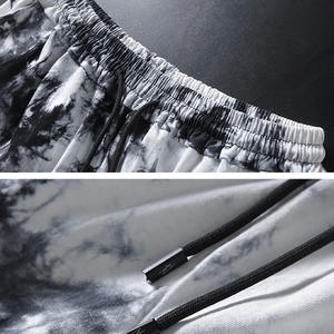 Short Tie Dye pour hommes de haute qualité à la mode Short de course à poches latérales Short respirant à séchage rapide pour hommes à vendre - Product Image 3