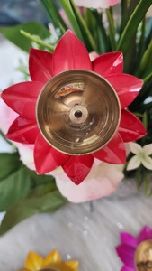 ดอกบัวออกแบบมือ Diya-จิตวิญญาณแสงสว่างสำหรับ Puja และการตกแต่งวัด Diya สำหรับ Diwali pooja และคืนของขวัญ - Product Image 3
