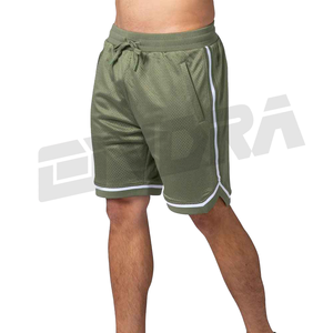 กางเกงขาสั้นเอวยางยืดทรงหลวมสำหรับผู้ชายตัดลายทางเป็นแรงบันดาลใจจากสไตล์สปอร์ตวินเทจเหมาะสำหรับเสื้อผ้าแนวสตรีทฮิปฮอปและลำลอง - Product Image 3