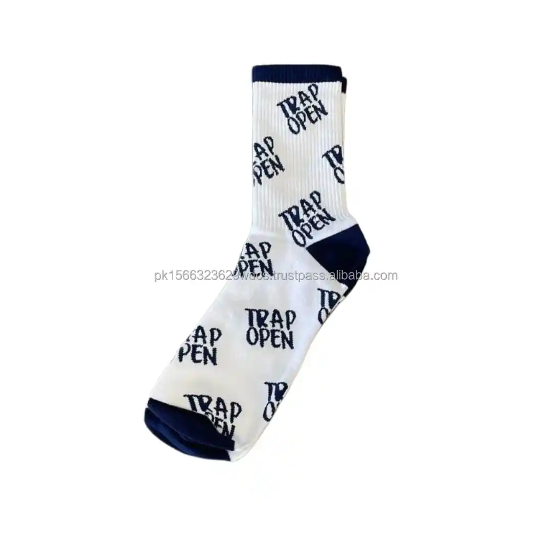 High Quality Socks With Grips For Unisex Winter Socks Sports Wear Compression Socks Customised
