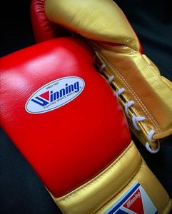 ถุงมือชกมวยสีทองสีแดงถุงมือหนังแท้สั่งทำ - Product Image 1