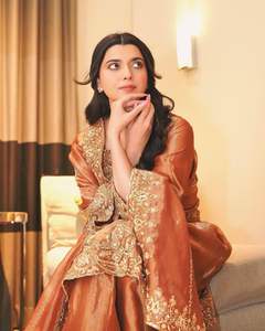 Conjunto de Kurti y Pantalón de 3 Piezas de Diseño, Tela de Seda Vaticana, Bordado con Lentejuelas, Ropa Étnica de Boutique, Trajes Listos para Usar en Tallas Grandes - Product Image 2