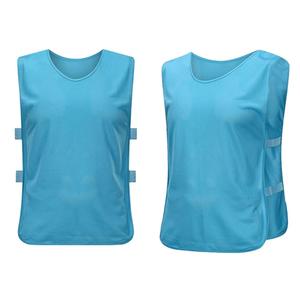 100% Polyester Séchage Rapide Meilleure Qualité Adulte Football Formation Gilet Bavoirs Pinnies Football Jersey Logo Personnalisé Respirant Léger - Product Image 3