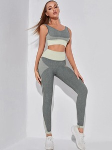 Sujetador deportivo Reversible sin costuras de alto soporte para mujer, transpirable, de secado rápido, personalizado, de talla grande, a la moda para entrenamiento físico - Product Image 4