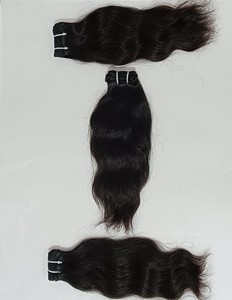 Extensiones de cabello Remy indio ético de 14 pulgadas Cabello humano estilo ondulado natural del más alto grado - Product Image 1