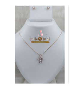 Conjunto de Cadena de Oro de 18K para Mujer, Joyería de Cadena de Inspiración Tradicional con un Toque Moderno y un Equilibrio Visual Elegante de la India - Product Image 2