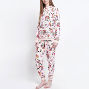 Ensemble de survêtement décontracté à capuche pour femme - Léger, séchage rapide, respirant, motif uni, confort tout au long de la journée - Product Image 2