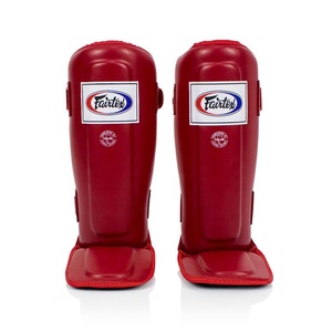Espinilleras Fairtex de Cuero Vacuno Auténtico, Equipo de Entrenamiento de Primera Calidad, Hechas a Medida, Protección para Piernas para Entrenamiento de Muay Thai y Boxeo - Product Image 1