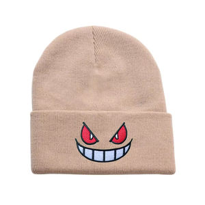 Vente en gros de bonnets brodés Bonnets tricotés d'hiver Bonnets chauds brodés personnalisés au design unique - Product Image 6